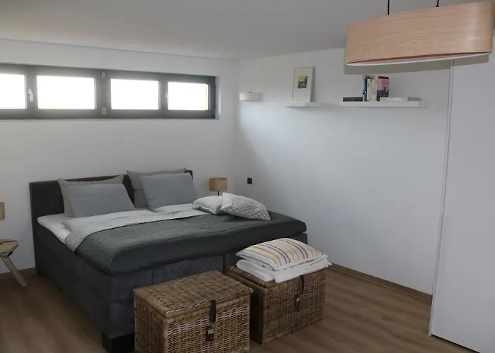 Moderne Wohlfuehlwohnung Auf Einem Dreiseitenhof