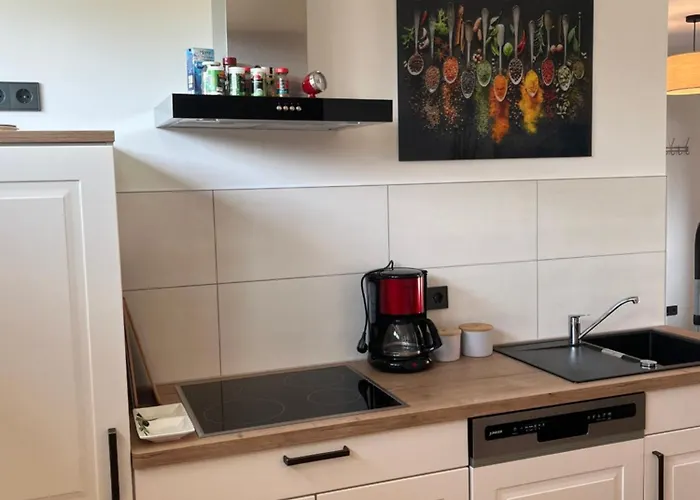 アパート Moderne Wohlfuehlwohnung Auf Einem Dreiseitenhof *