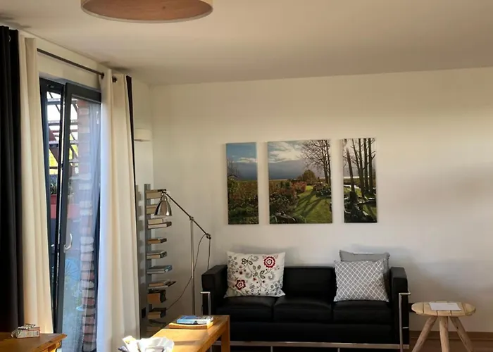 Moderne Wohlfuehlwohnung Auf Einem Dreiseitenhof * Lichtenberg (Brandenburg)