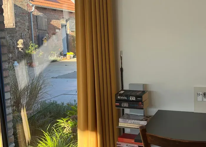 アパート Moderne Wohlfuehlwohnung Auf Einem Dreiseitenhof *